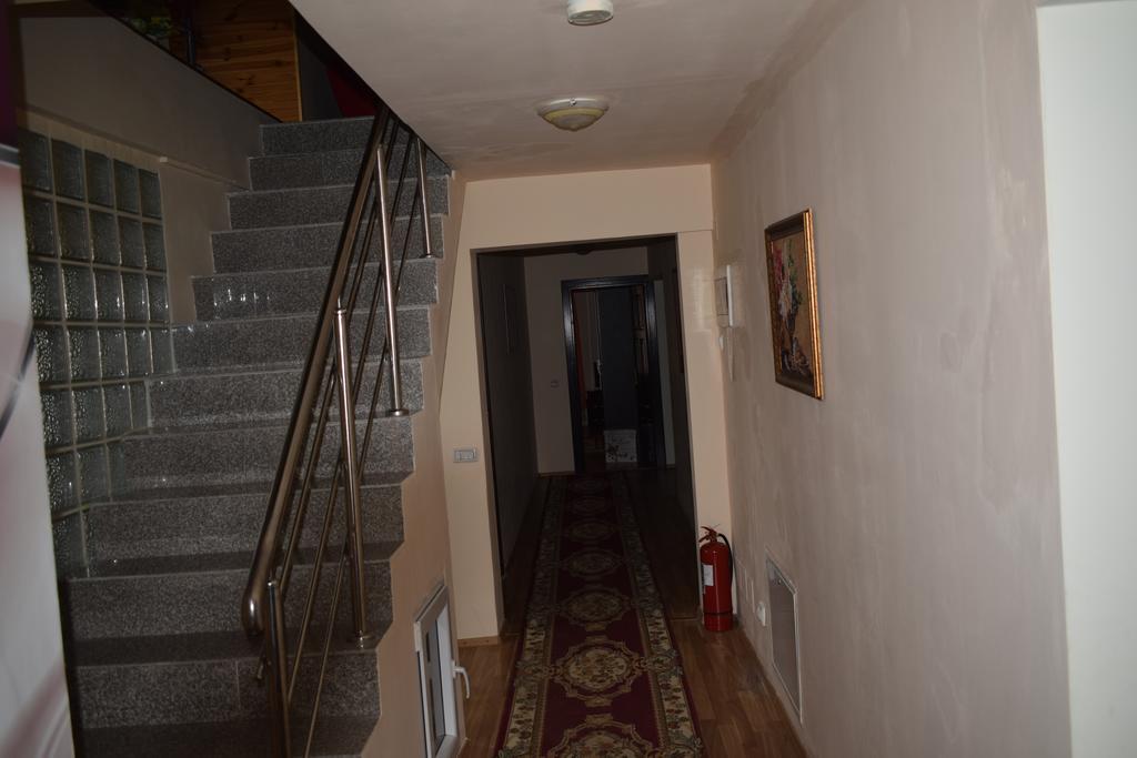 Pensiunea Mountain King Sîmbăta de Sus Extérieur photo