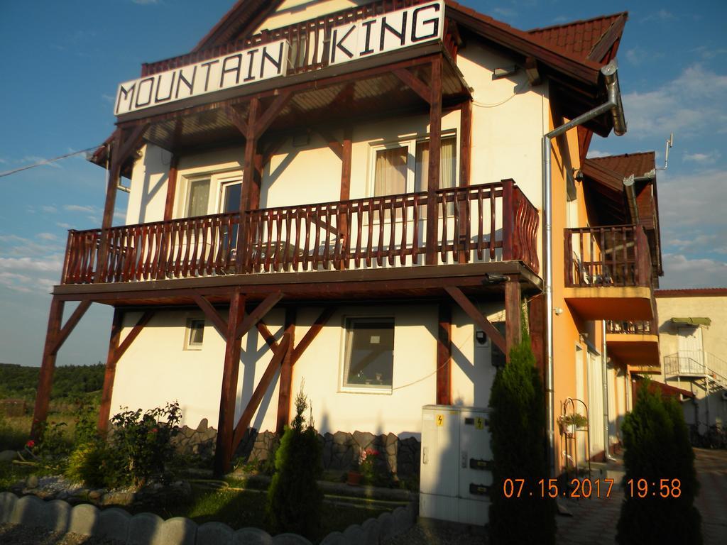Pensiunea Mountain King Sîmbăta de Sus Extérieur photo