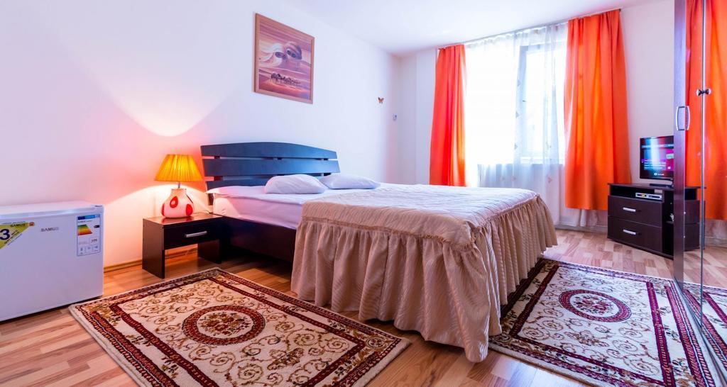 Pensiunea Mountain King Sîmbăta de Sus Extérieur photo