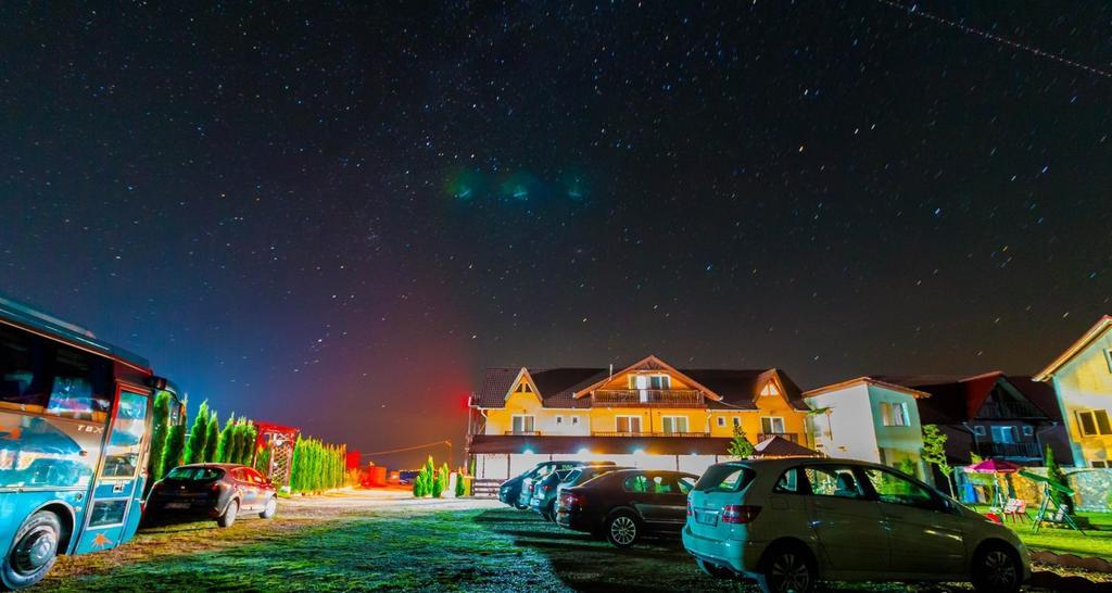Pensiunea Mountain King Sîmbăta de Sus Extérieur photo